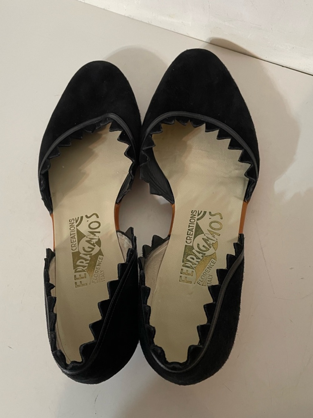 Salvatore Ferragamo Limited Edition Flats - Picture 4 of 9